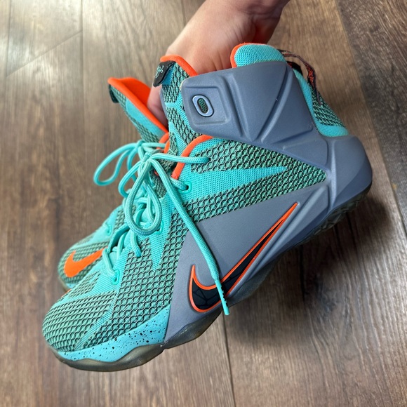 7Y Nike Lebron 12 - Picture 1 of 8